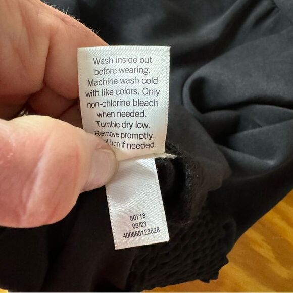 Nine West Long Sleeve Surplice Blouse with banded bottom. Size small- NEW! - Picture 6 of 12